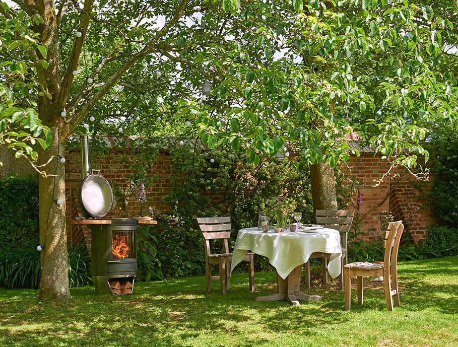 Chesneys HEAT 500 £2,802 under trees2 Chesneys HEAT 500 £2,802 under trees2